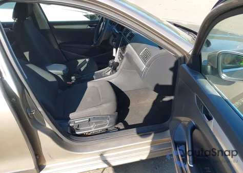 2016 Volkswagen Passat 1.8T S из США, поврежденный, VIN 1VWAT7A38GC018491